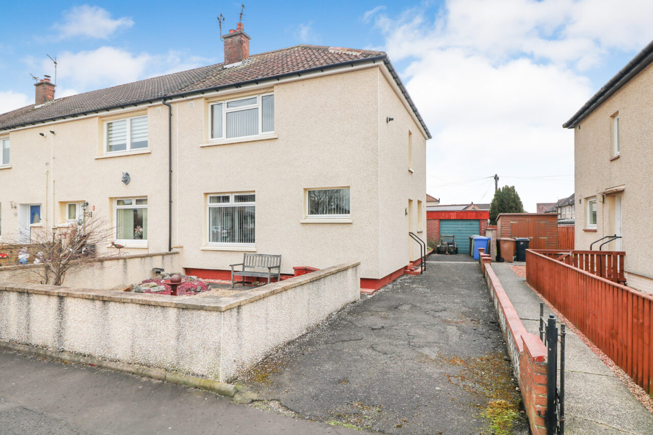 11, Central Drive, Stenhousemuir, FK5 4DA