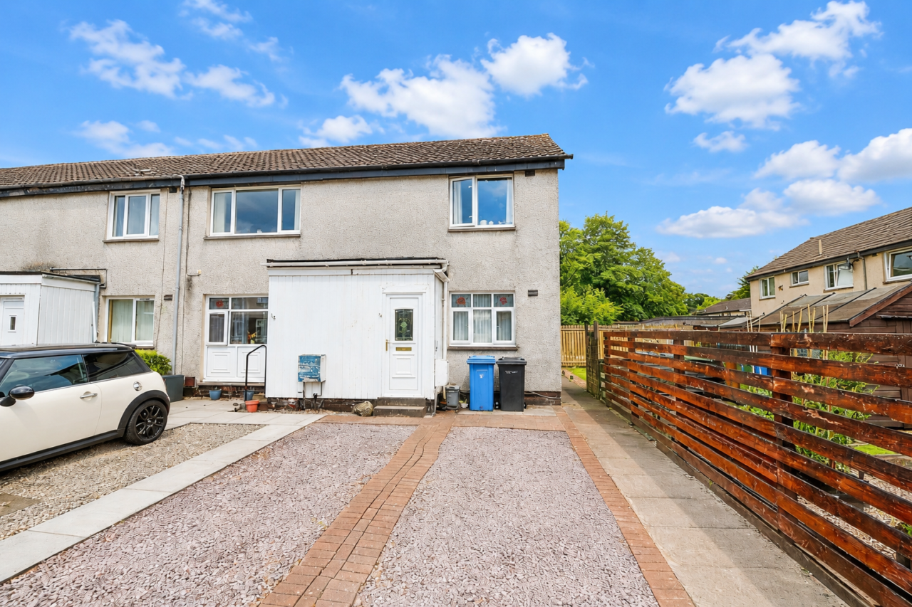 14, The Cleaves, Tullibody, FK10 2XD